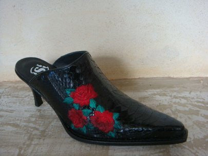SENDRA LESS PYTHON LEATHER BARR NEGRO ROSES BLACK / LIMITED EDITION-MADE IN SPAIN